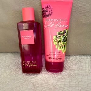Sold 💣 Victoria Secrets Bombshell wild flower